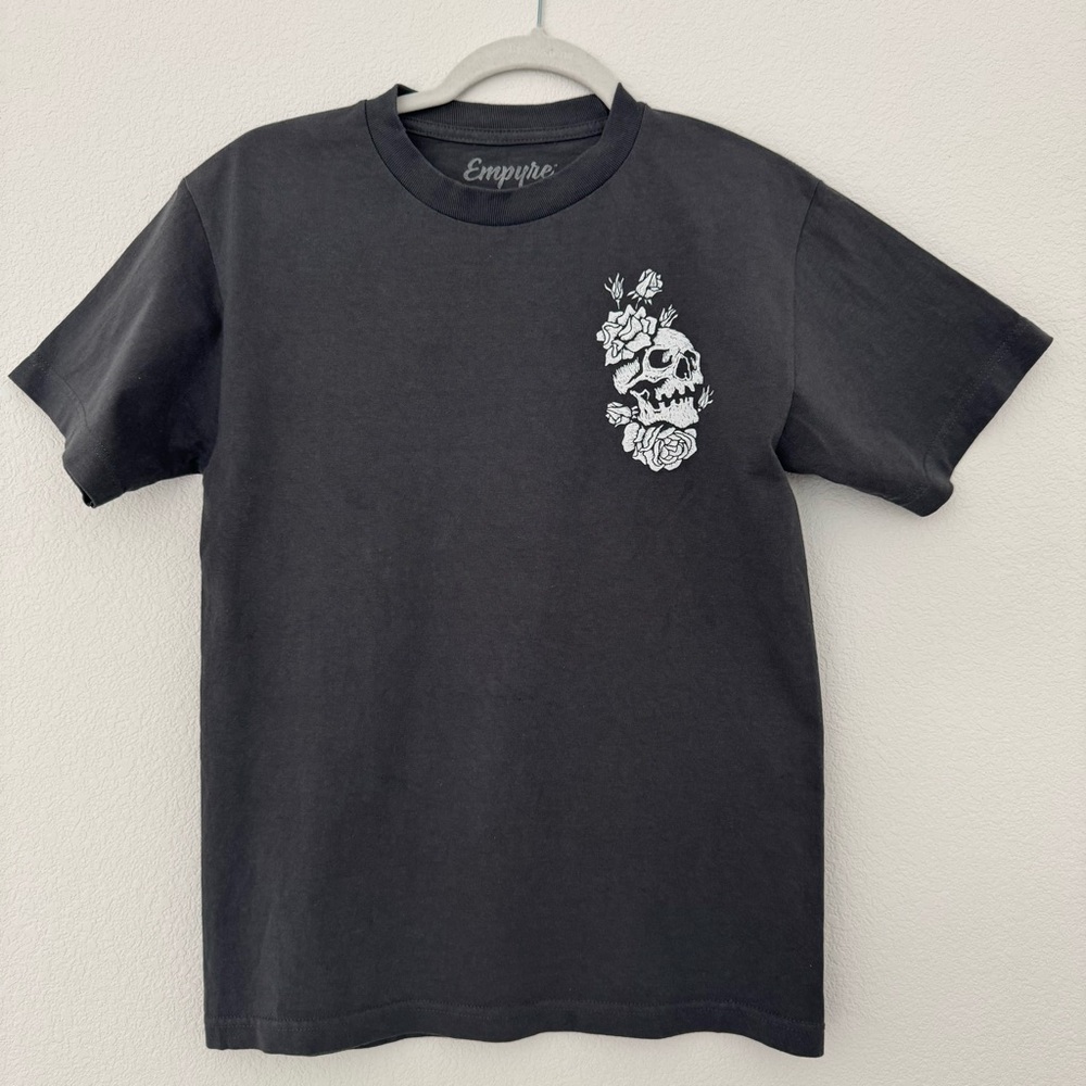 Empyre Black Skull Graphic T-Shirt. Size Men's Small